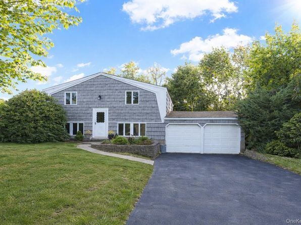 44 University Heights Dr