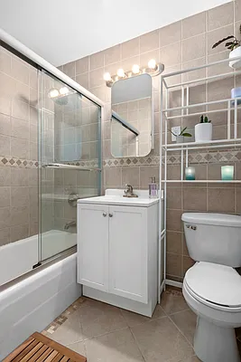 Sold by Compass | media 6