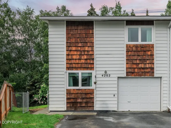 4202 Pinnacle Cir, Anchorage, AK 99504