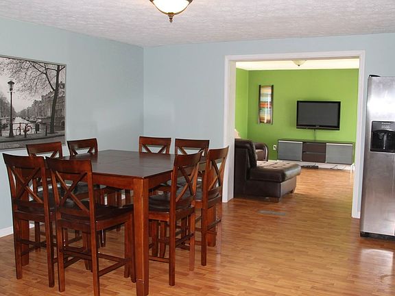 3rd image of 4730 Deerwood Ct