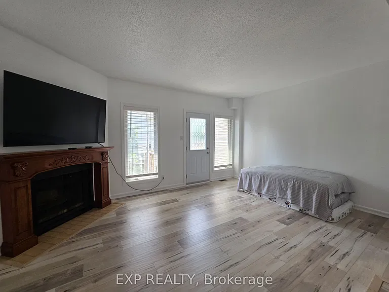 90 Lightfoot Pl #75 — Photo 21