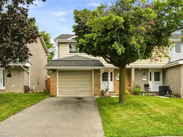 82 Saint Andrews Dr, Hamilton, ON L8K 6H4