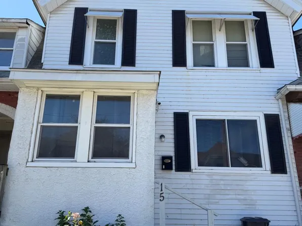 15 Walnut St, Marcus Hook, PA 19061