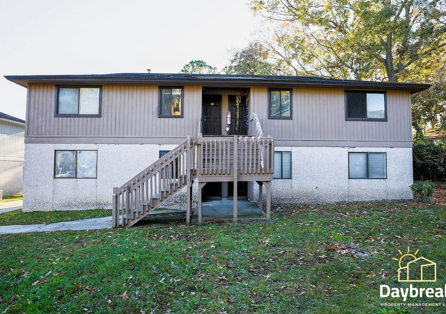 2 Bedroom, 1 Bathroom Upstairs Unit w/ Private Parking - Available 6/22/25 — Photo 2