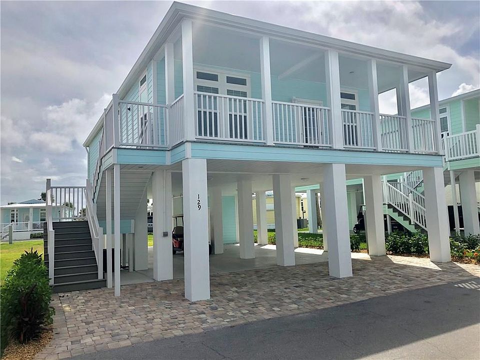 1st image of 129 NE Bay Dr