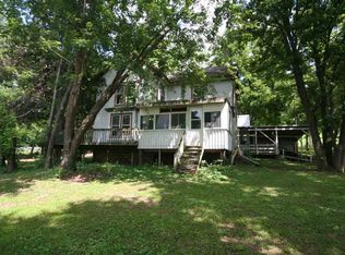 1345 Hanging Rock Ln NW, Amana, IA 52203