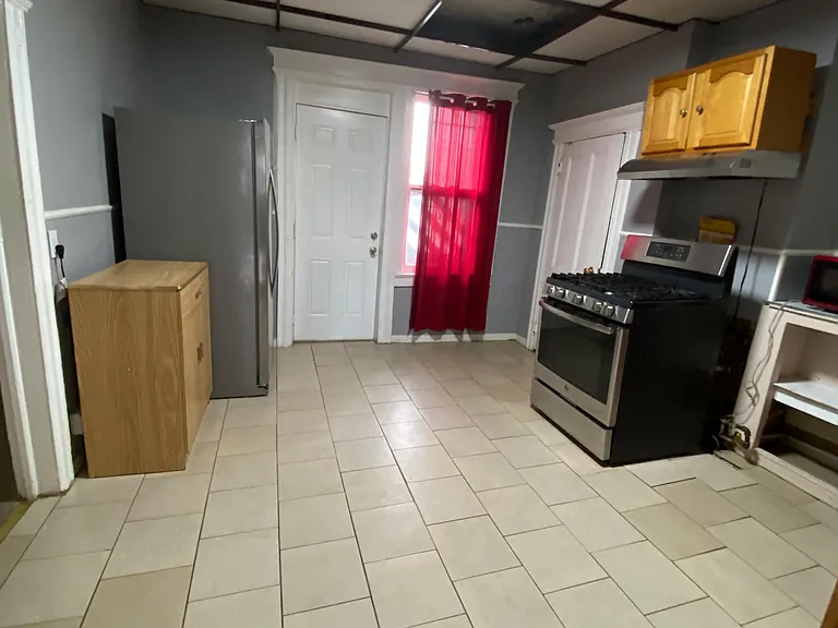 304 Harrison Ave #1 — Photo 6