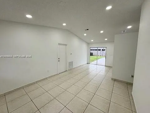 26508 SW 128th Ct — Photo 4