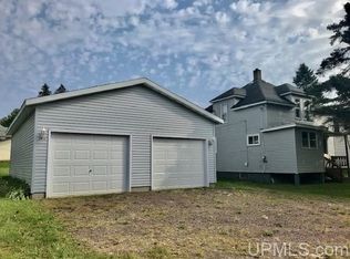 1711 S Porter St, Bessemer, MI 49911