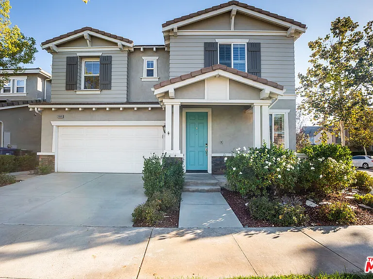 24040 Dandelion Ln — Photo 1