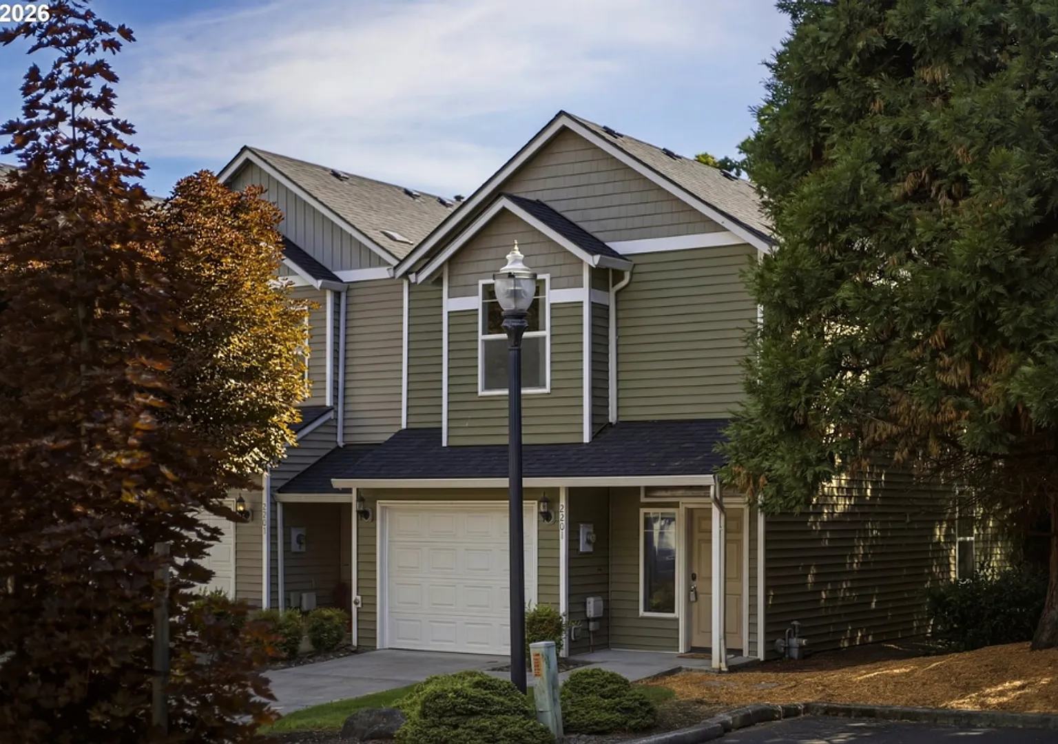 Spacious Vancouver Home In Convenient Salmon Creek Location! — Photo 3