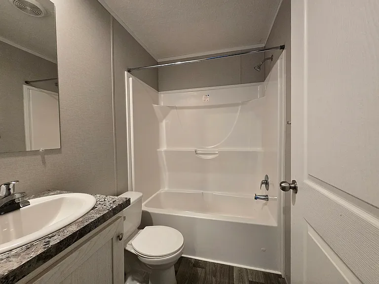75 Eagle Dr — Photo 8
