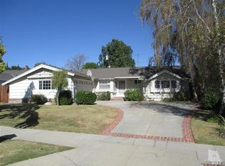 23827 Oxnard St, Woodland Hills, CA 91367