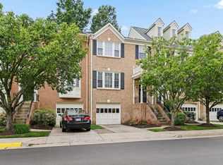 2046 Gallows Tree Ct, Vienna, VA 22182