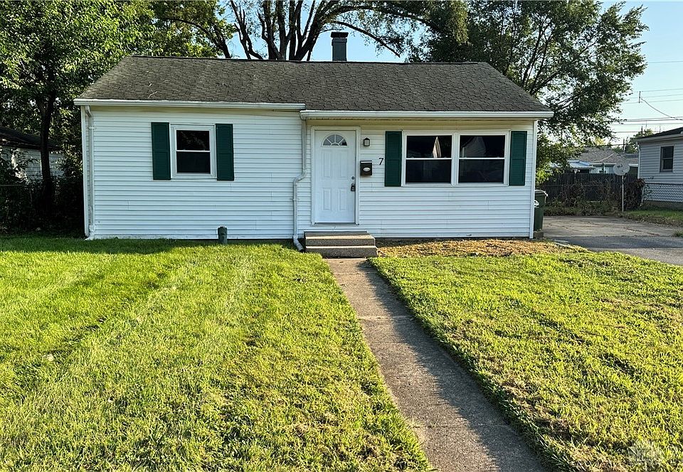 1st image of 7 Diana Ln N