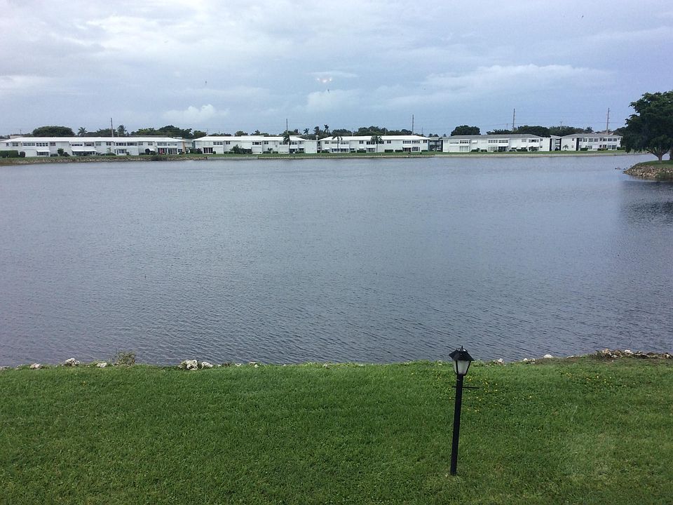 1st image of 1801 Ocean Dr APT 209