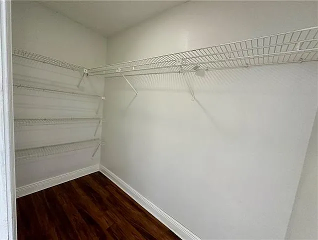 13 Lake Breeze Dr — Photo 21