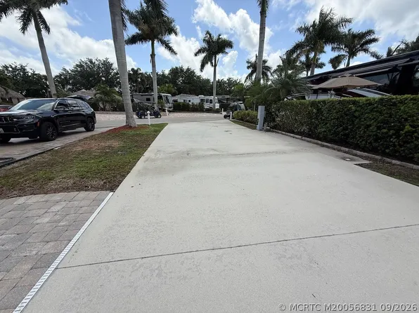269 NW Hazard Way, Port Saint Lucie, FL 34986