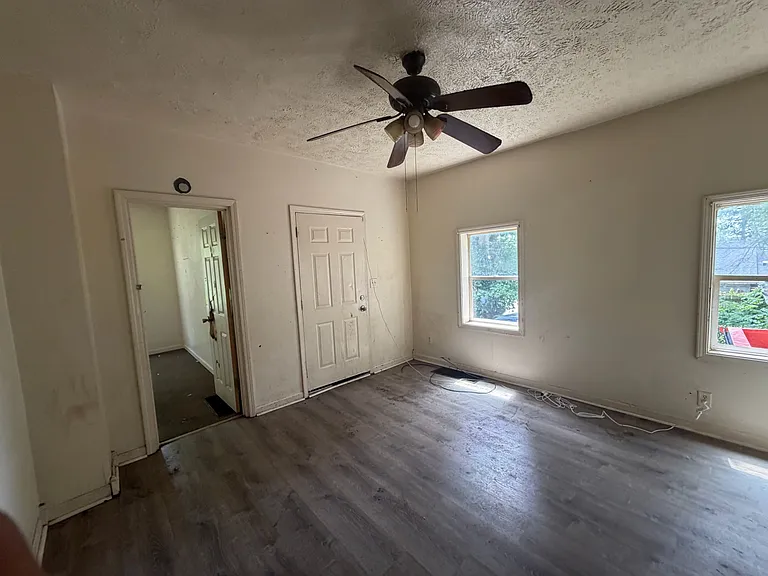 605 S Ligonier St — Photo 5