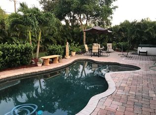 1319 Georgetowne Cir, Sarasota, FL 34232