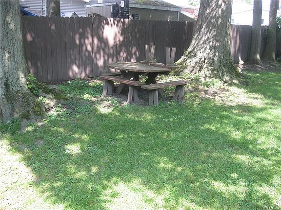 4th image of 6980 Schuyler Dr