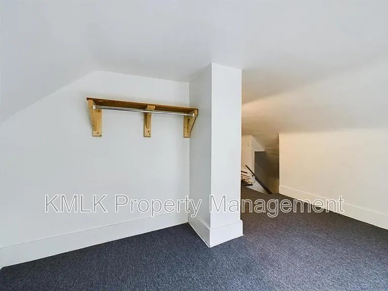 693 Kling St — Photo 35