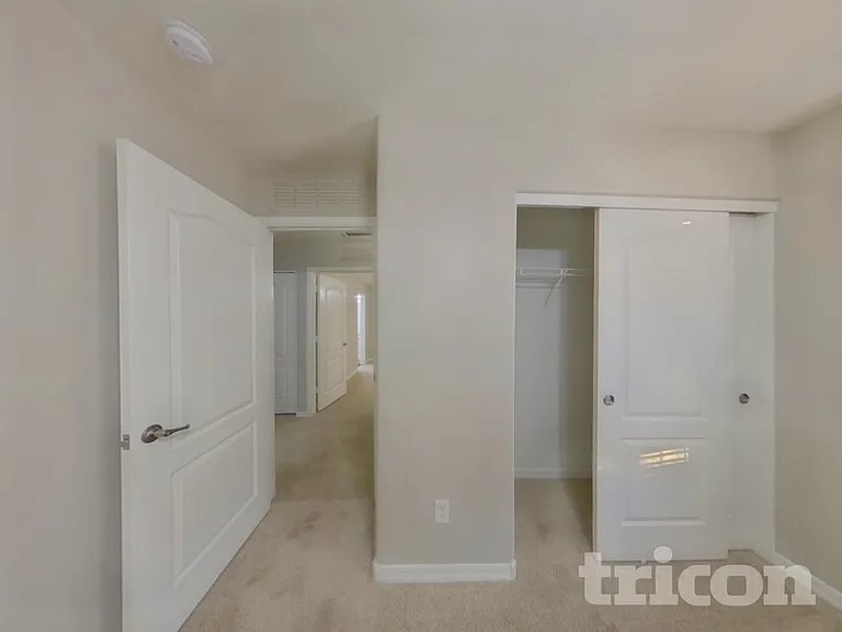 12922 W Fleetwood Ln — Photo 11