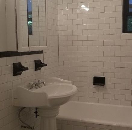 4th image of 2728 Henry Hudson Pkwy APT 33B
