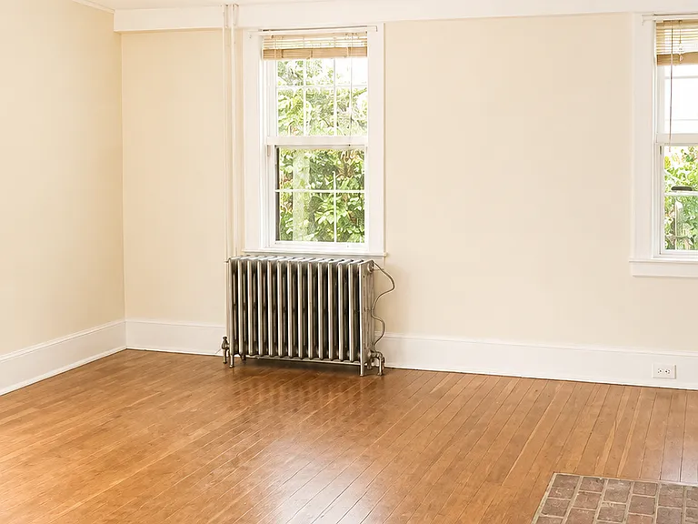 81 Bridge St #3 — Photo 4