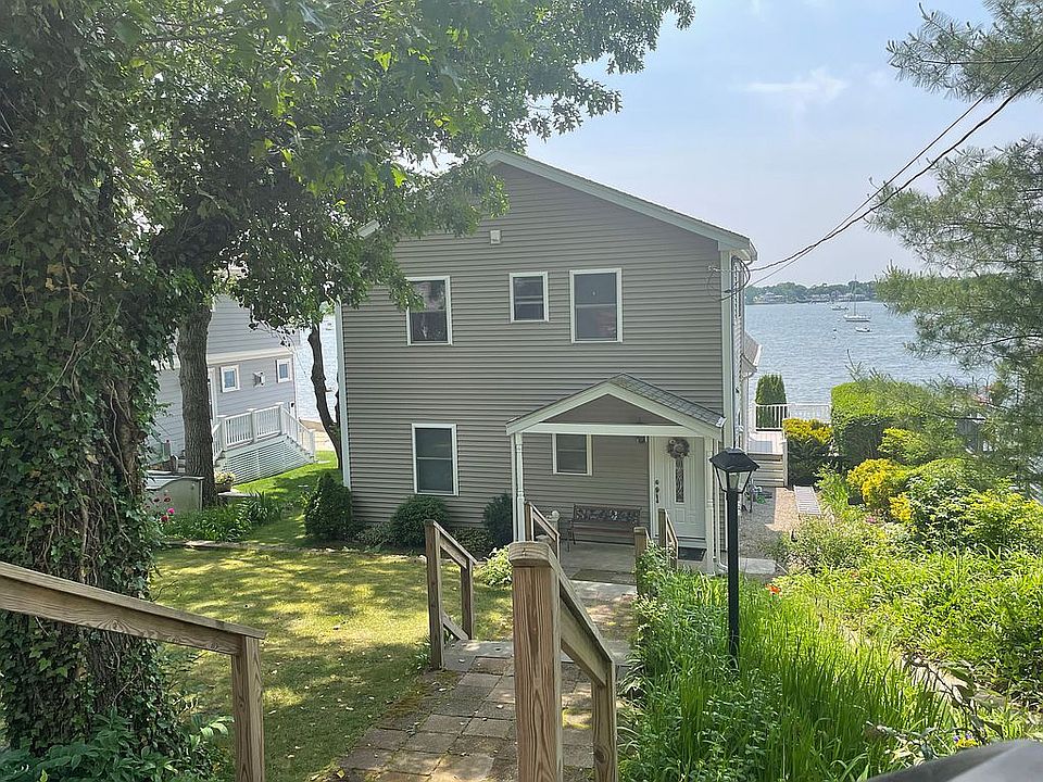 1st image of 61 Oak St