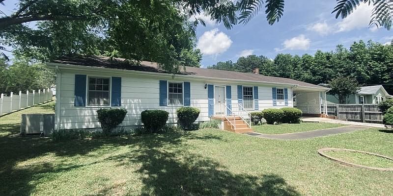 1st image of 552 Harveys Ln