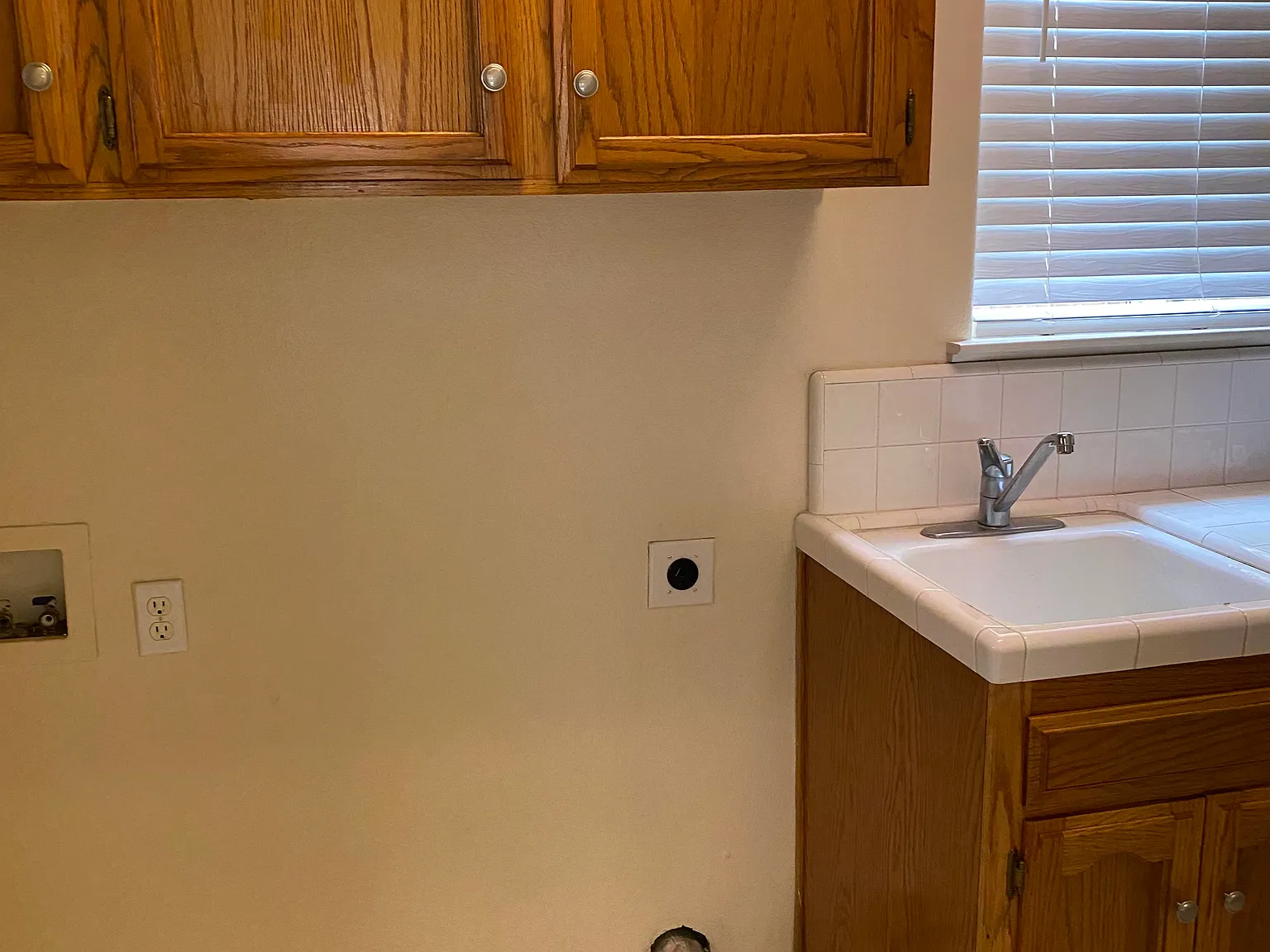 2 bed, 2.5 bath, 1350 sqft, $2,275 — Photo 3