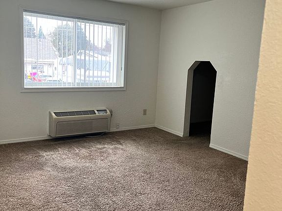 2nd image of 1020 S 20th Ave APT 20