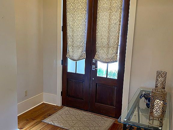 3rd image of 103 Petrus Dr
