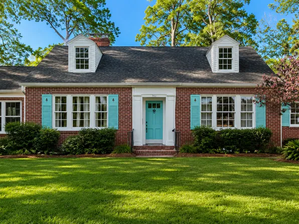 362 Calloway Dr, Macon, GA 31204