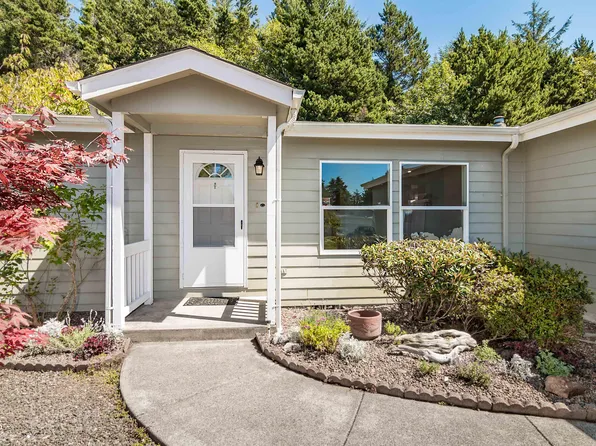 365 SE Anchor Ave, Depoe Bay, OR 97341