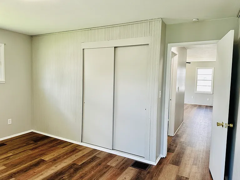 349 Grace Dr — Photo 11