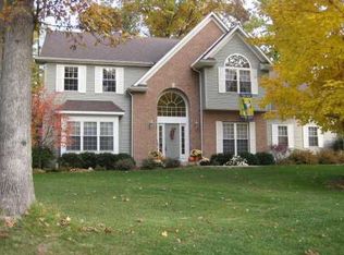 50668 Hidden Forest Dr, South Bend, IN 46628