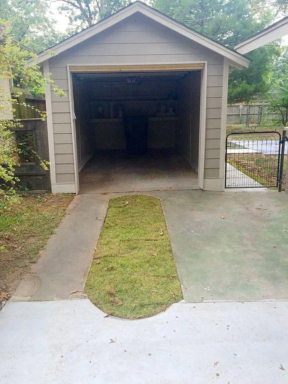 2 bed, 1380 sqft, $1,895 — Photo 3
