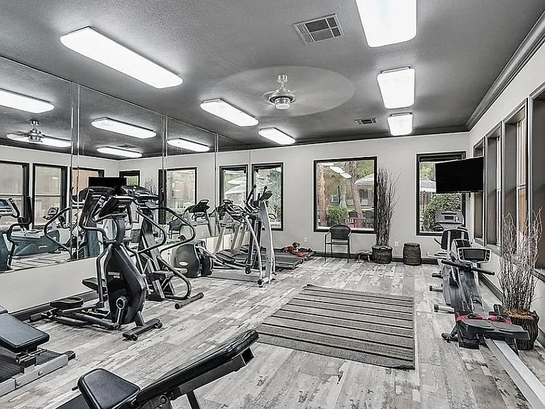 555 E Silverado Ranch Blvd #1089 — Photo 8