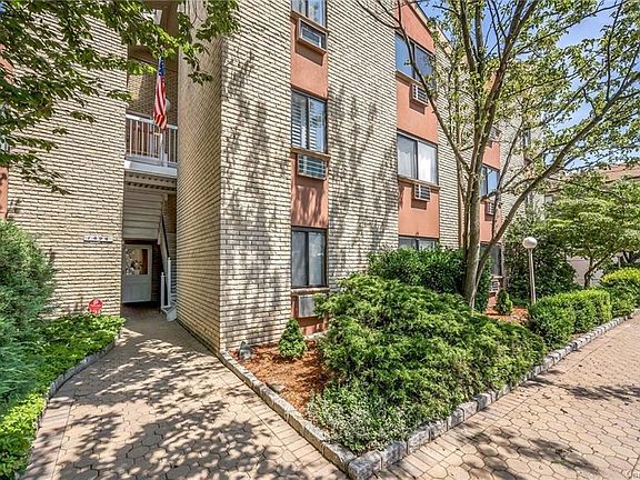 2nd image of 1494 Shore Dr APT 11C