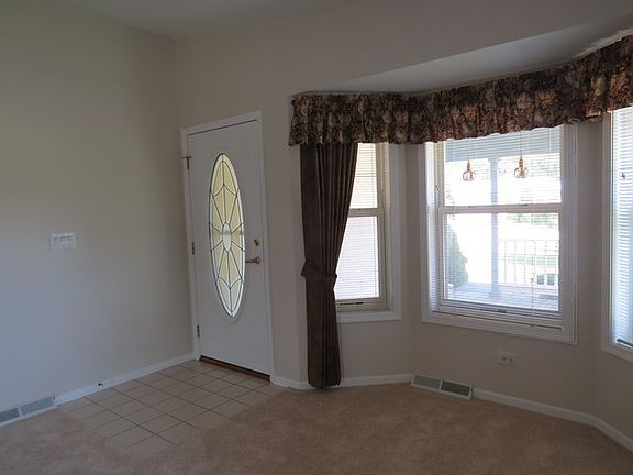 2nd image of 1 Saratoga Ct