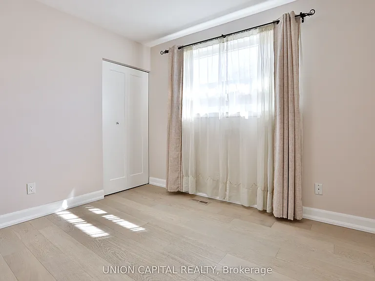 168 Old Sheppard Ave #MAIN — Photo 17