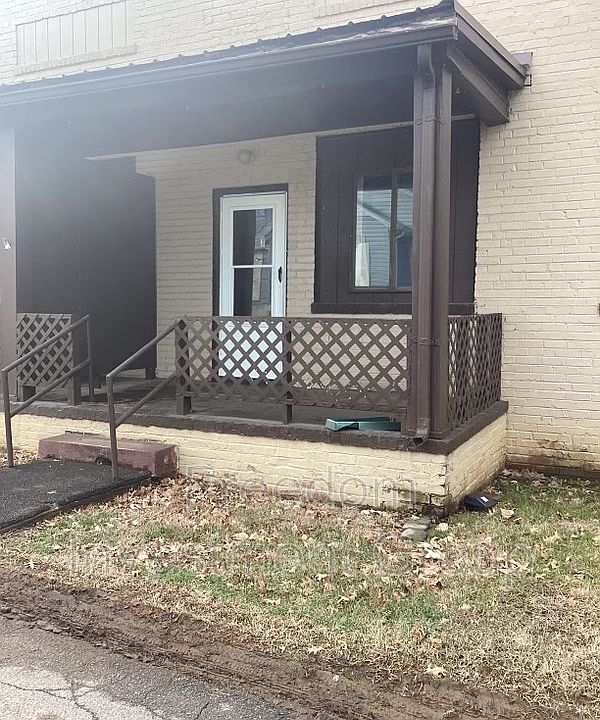 1st image of 427 W G St #3