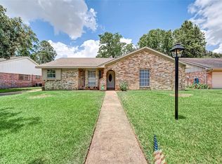 9702 S Hanworth Dr, Houston, TX 77031