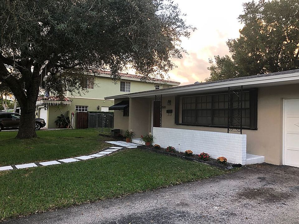 2nd image of 4500 SW 94th Ave