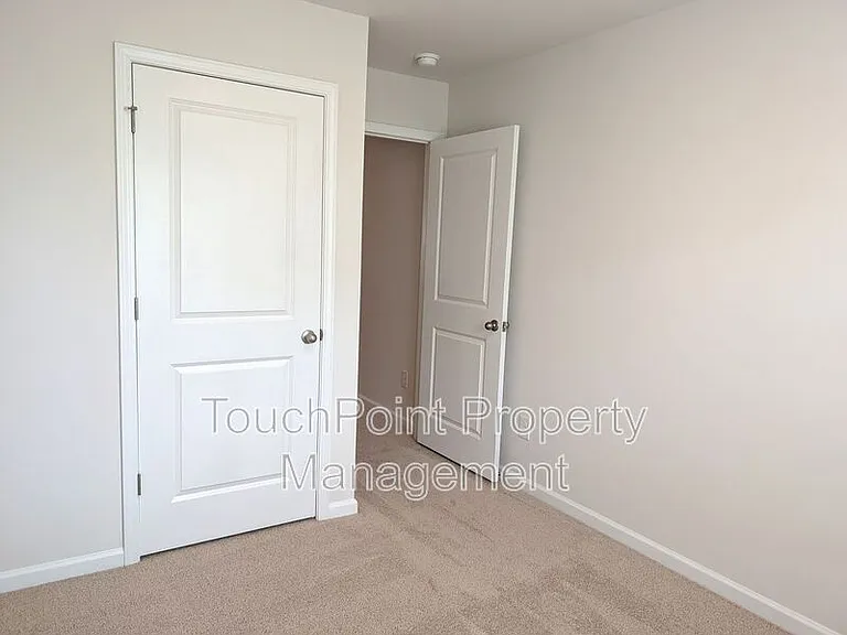 5131 Hyrule Dr — Photo 13