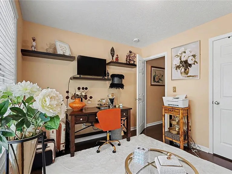 6390 Shadow Sq — Photo 25