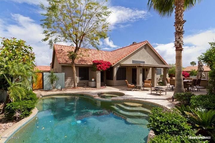 Pool area