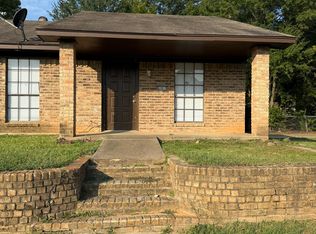 608 Thelma St #B, Longview, TX 75604